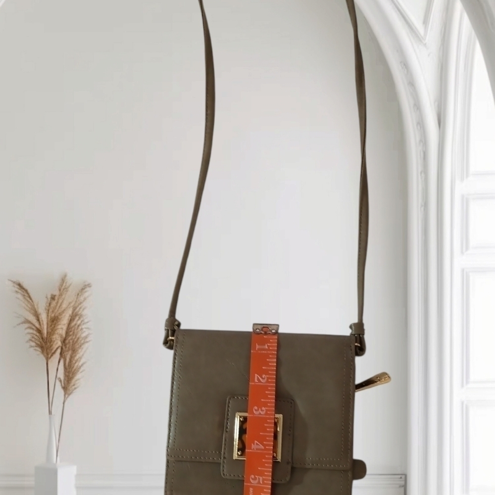 Liz Claiborne Mini Gray Leopard Crossbody Gold Hardware - Picture 12 of 13